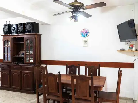 Depto Tipo Casa 4 ambientes con 1 baño