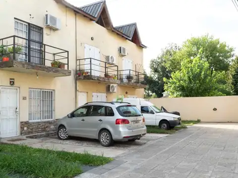 Depto Tipo Casa en Venta de 4 ambientes