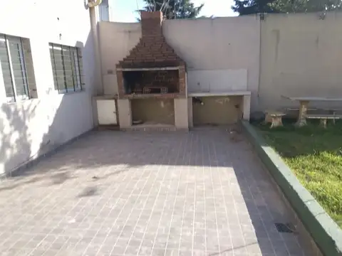 Depto Tipo Casa en Alquiler de 2 dormitorios