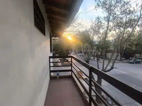 JOSE MARIA GODOY 1300