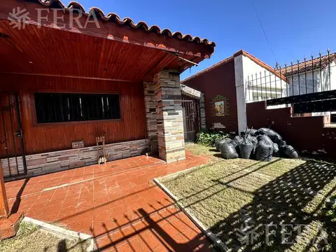 Casa en Venta con 1 cochera