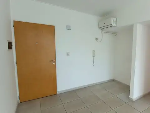 Oficina 3 ambientes con 1 baño