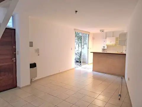 Rodriguez 2642 , Piso 0