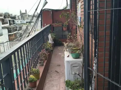 Departamento 4 ambientes con 2 baños