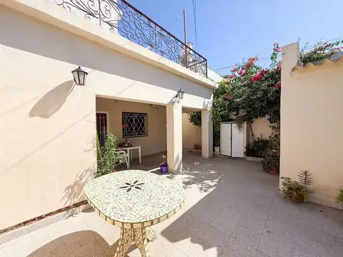 CASA EN VENTA EN PERGAMINO EN ZONA CENTRICA