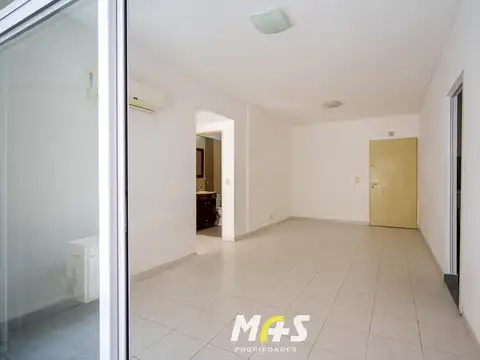 Departamento en Venta en Villa del Parque, USD 130.000