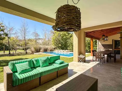 Casa en Alquiler de 5 dormitorios