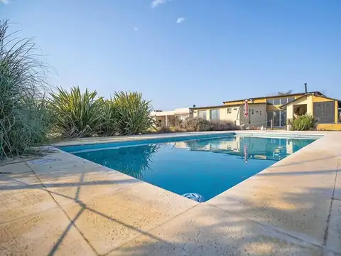 Casa 4 ambientes en San Sebastian Area 12