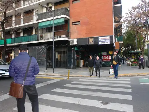 Local en Alquiler 40 años