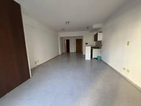 Pringles 900, Piso 2