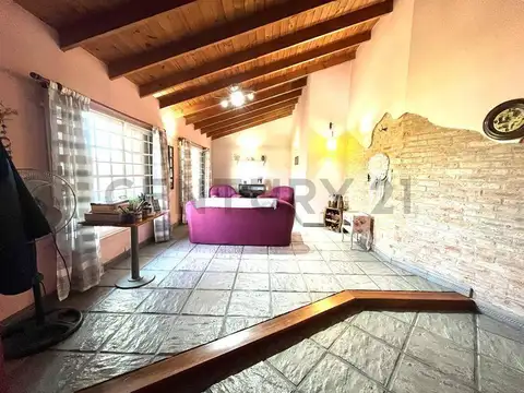 203 Entre 43 y 44 , Piso 0