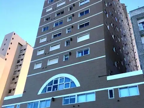 Departamento en Edificio Frente al Mar - Necochea