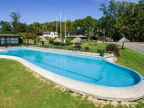 Terreno en venta en Puerto Paraiso barrio privado con bajada al Rìo en Gral. Lagos.