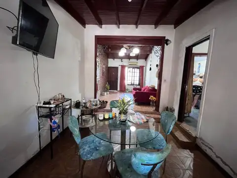 Casa en Venta en Barrio Parque Leloir, USD 120.000