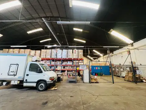 Venta galpón con local comercial Ciudad de Mendoza