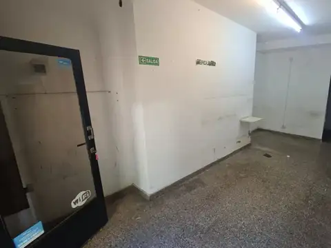 Local en Alquiler en Villa Lynch, $ 380.000