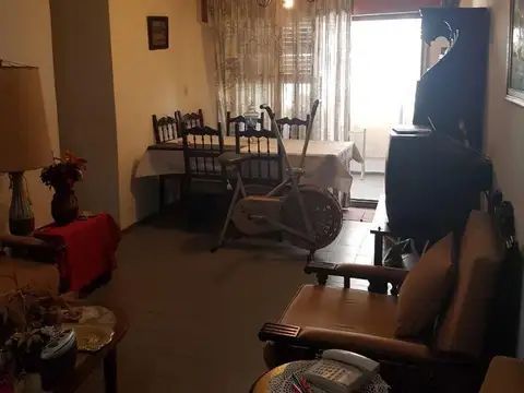 Av Duarte Quiros 4249 , Piso PB