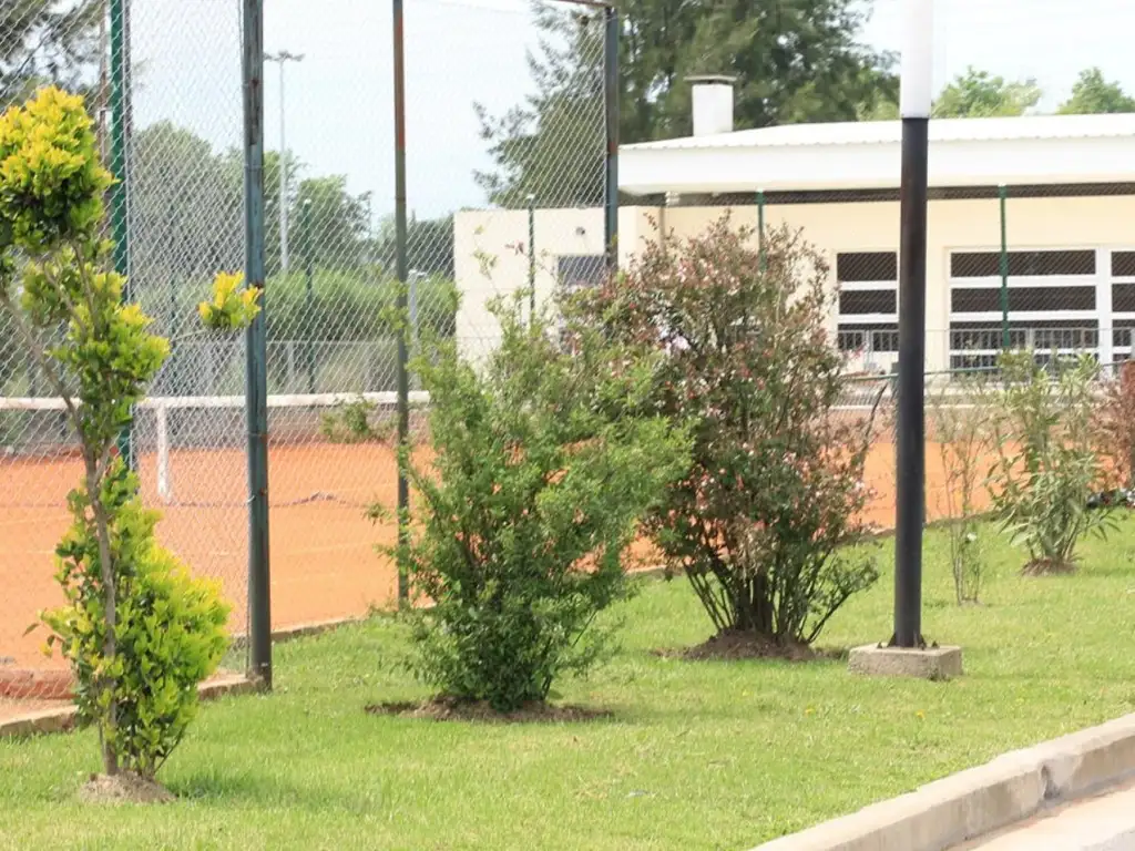 Áreas comunes piscina, club-house en Altos de Hudson II