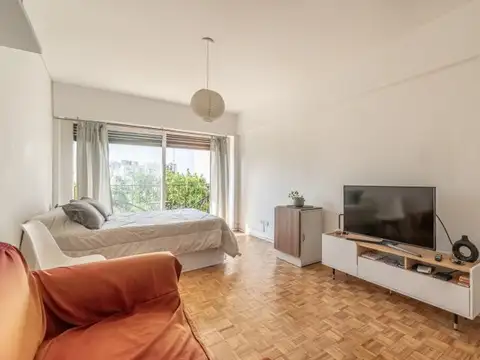 Monoambiente con Balcon con cocina separada en Venta en Caballito