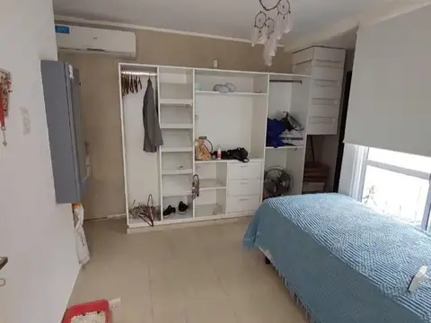 Depto Tipo Casa 4 ambientes con 2 baños