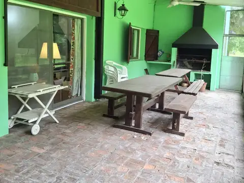 Casa en alquiler anual c/ muebles