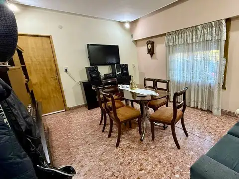 Depto Tipo Casa en Venta de 2 dormitorios