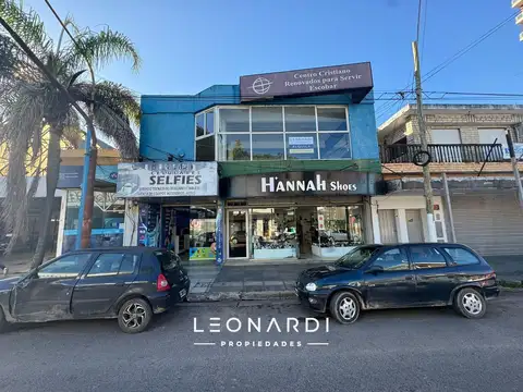 Av. Tapia de Cruz 341, PA