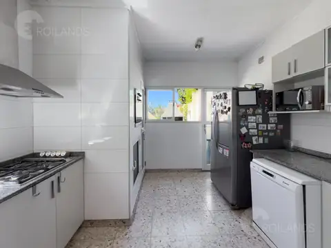 Casa 5 ambientes con 2 baños