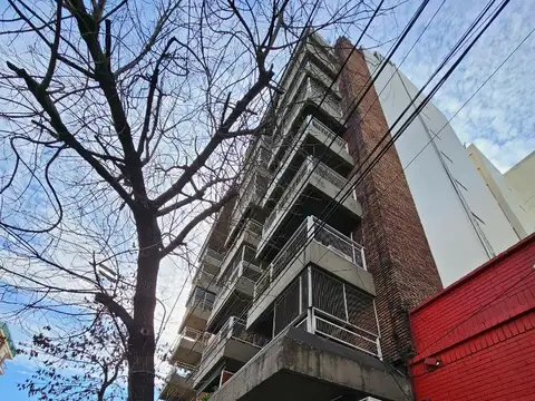 ALQUILER 2 AMBIENES CABALLITO MUY BUEN EDIFICIO