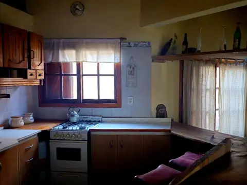 Casa 3 ambientes con 1 baño