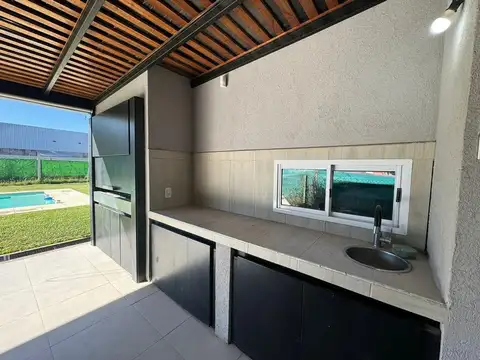 CASA EN VENTA 3 AMBIENTES EN FRANCISCO ALVAREZ