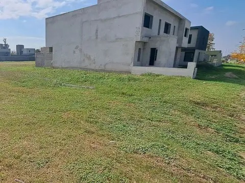 VENTA LOTE SAN GUILLERMO ZONA SUR 607 M2