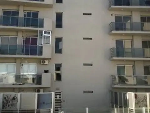 Departamento en Alquiler en Arroyito Oeste, $ 480.000