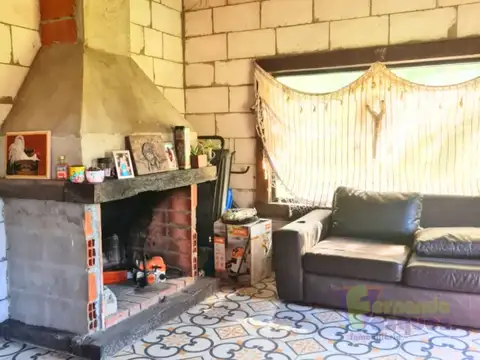 Casa 4 ambientes con 1 baño