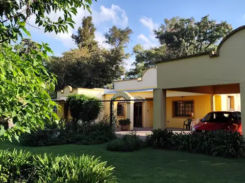 Casaquinta estilo antigüo reciclada en excelente estado