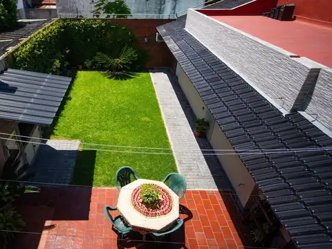 Venta de Casa 5 ambientes con cochera en Barrio Güemes, Haedo Norte