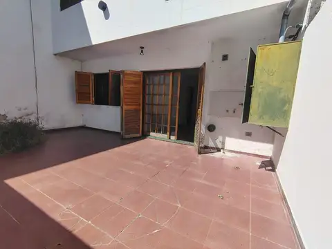 Depto Tipo Casa en Venta 16 años
