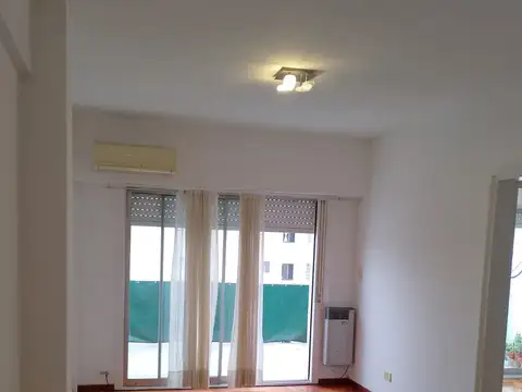 Departamento en Alquiler en Olivos Vias/Maipu, $ 1.249.000