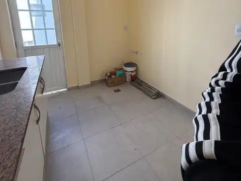 Depto Tipo Casa en Venta en Haedo, USD 93.000