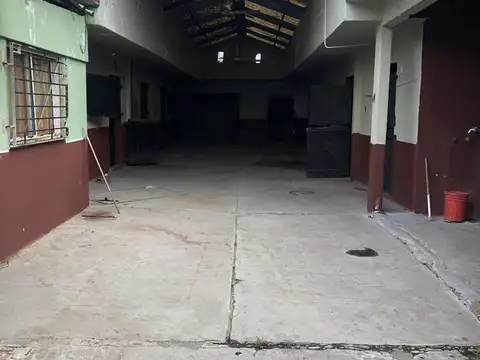 Álvarez Thomas  21