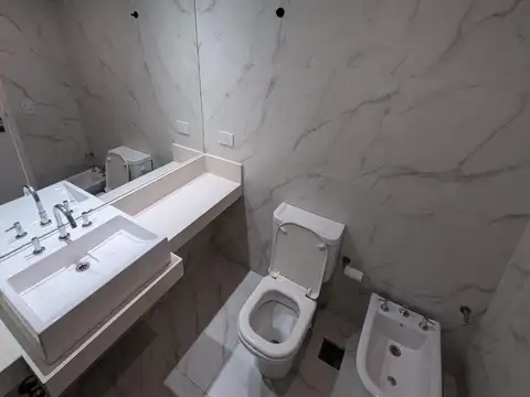 Departamento de un dormitorio + cochera en Aldea Fisherton
