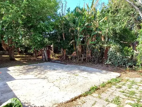 Casa 4 ambientes con 1 baño