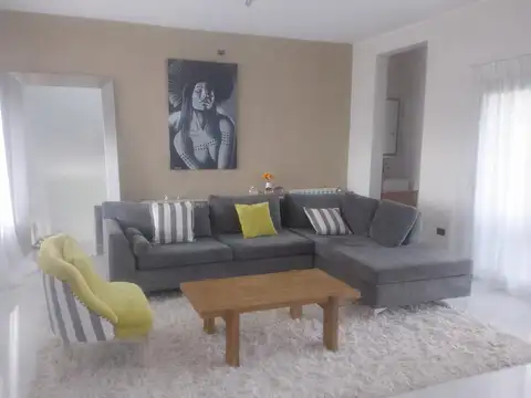Casa en venta en Jardines de San Lorenzo - San Lorenzo Chico