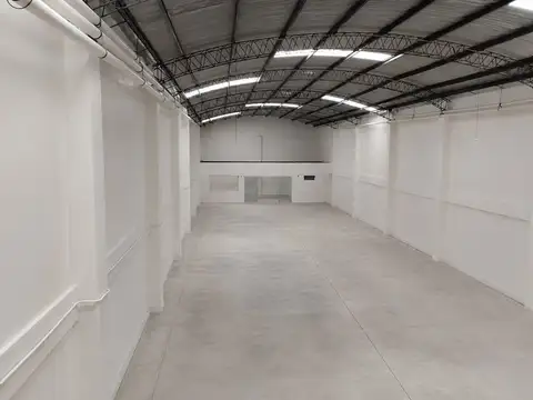GALPON VENTA MACROCENTRO A ESTRENAR