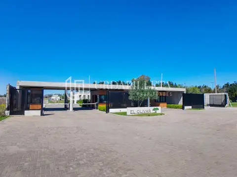 Lote en venta interno central en El Olivar- Pilar