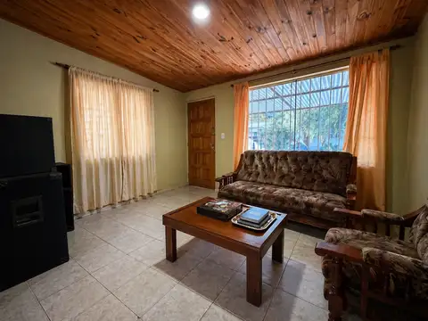 Casa en Venta con 1 cochera