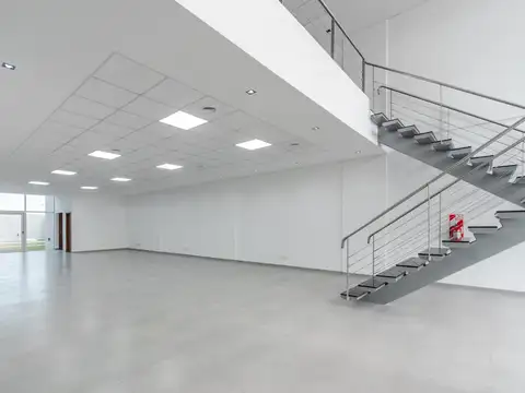 Esteban Echeverría 4230