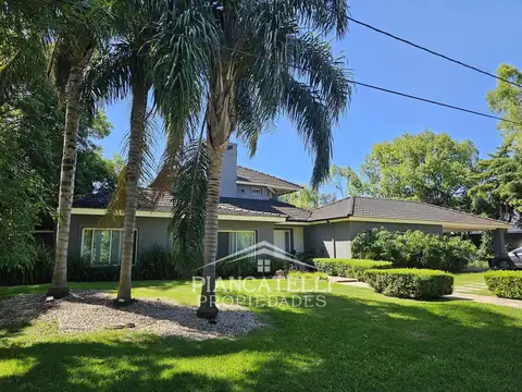 VENTA DE CASA EN COUNTRY SAN DIEGO MORENO CON 4 HABITACIONES EN SUITE