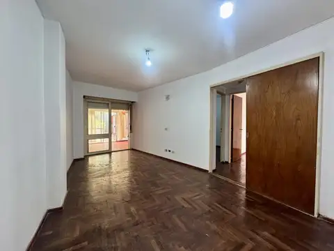 BALCARCE  al 900-PLANTA BAJA-UNIDAD 02