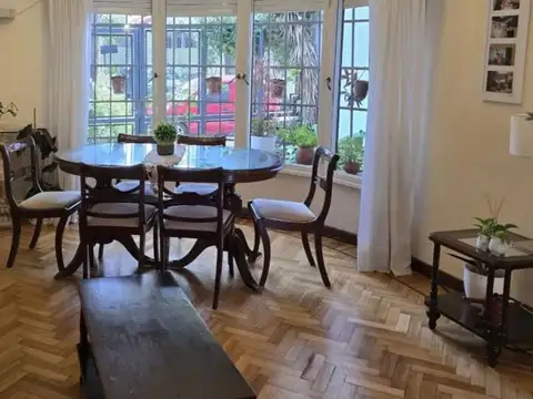 Casa en Venta 6 ambientes Vicente López